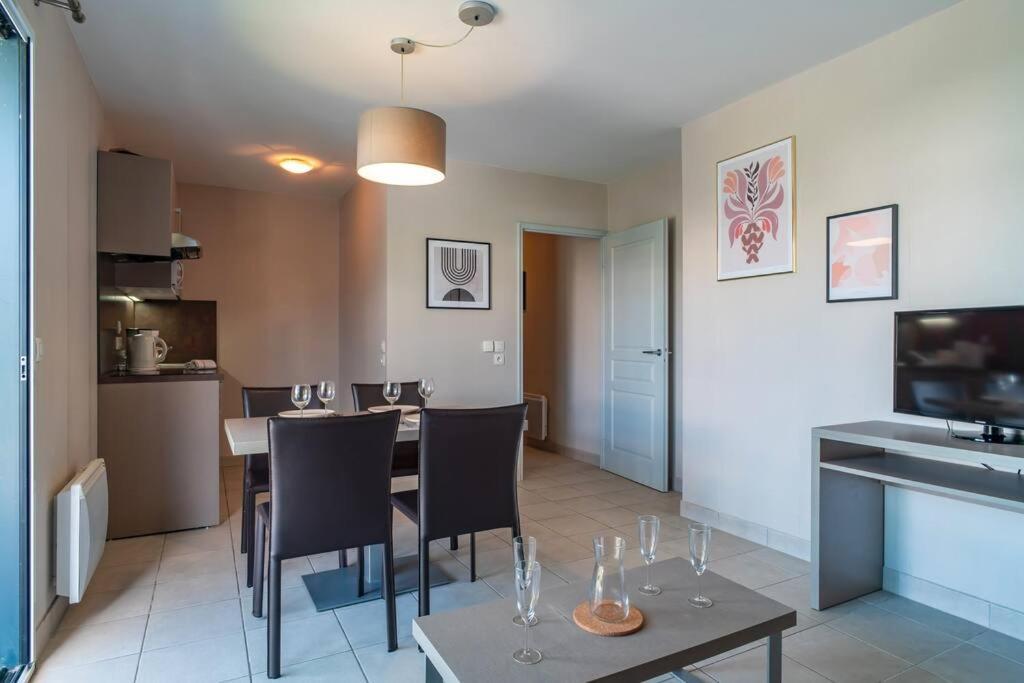 Chez Elisa - Dans Residence 4 Etoiles A กงการ์โน ภายนอก รูปภาพ